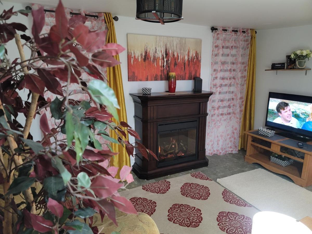 Vibrant Apartment In The Heart Of The Town Edmundston Extérieur photo
